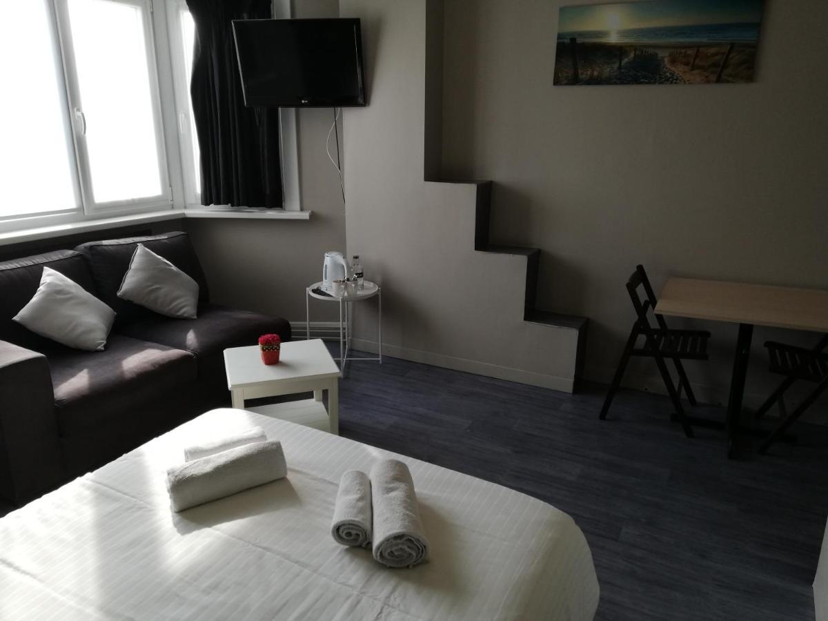 Logies Het Maantje Hotel De Panne Bagian luar foto