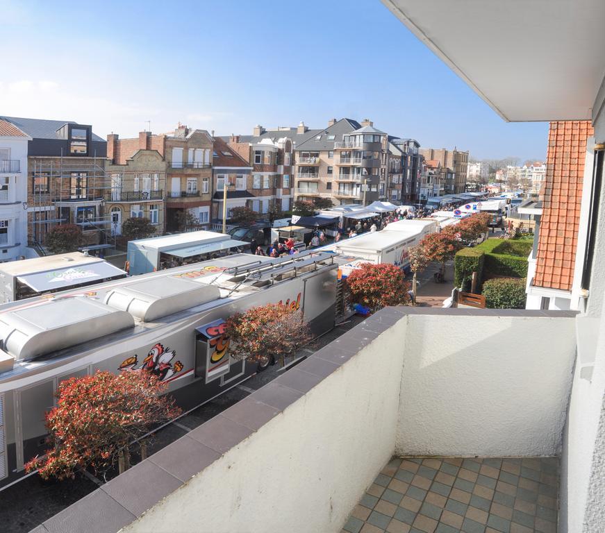 Logies Het Maantje Hotel De Panne Bagian luar foto